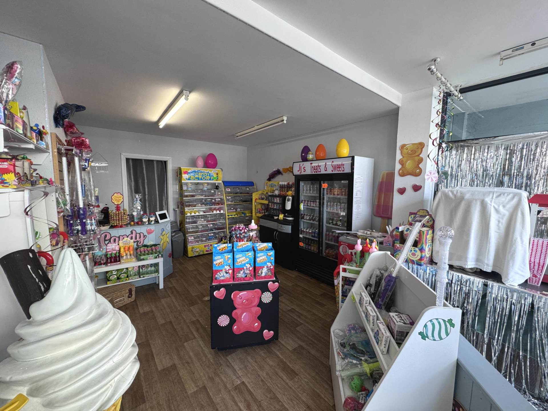 53 Exeter Road, Image 2