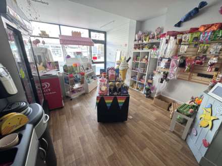 53 Exeter Road, Image 3