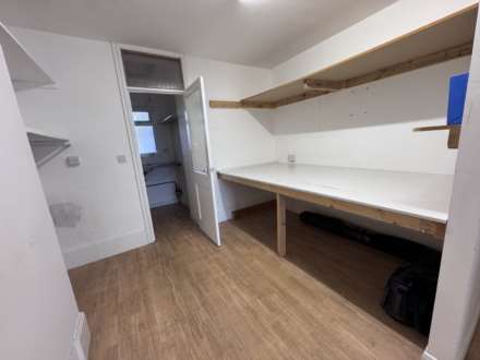 53 Exeter Road, Image 6