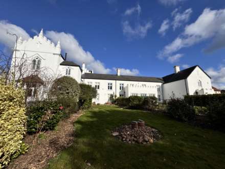 Hillcrest Gardens, Exmouth, Image 13