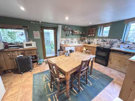 Trinity Road, Exmouth, Image 5