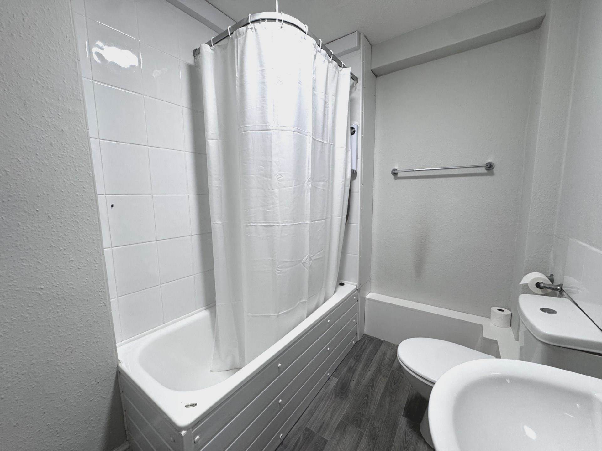 Victoria Road, Exmouth, Image 6