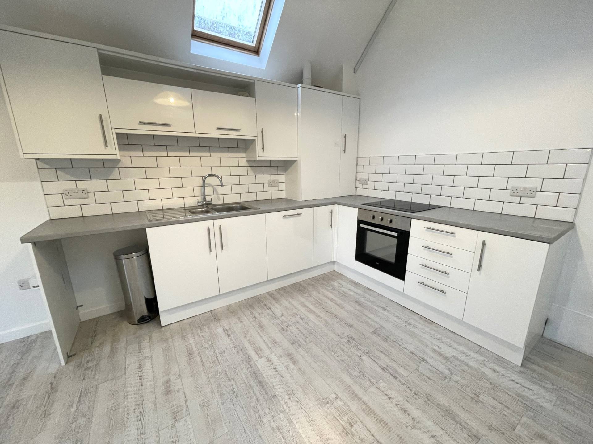 Alexandra Terrace, Exmouth, Image 4