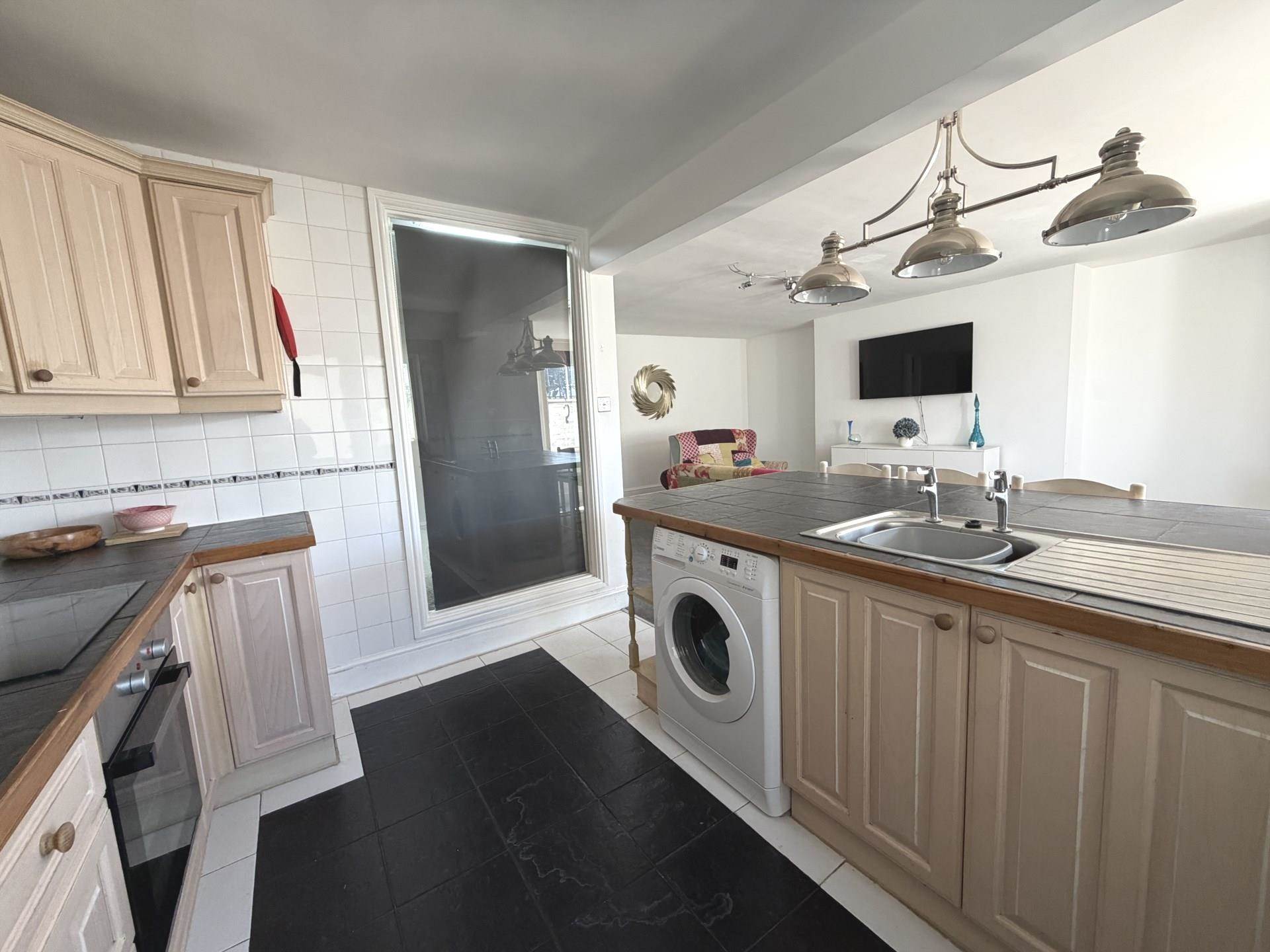 The Beacon, Exmouth, Image 4