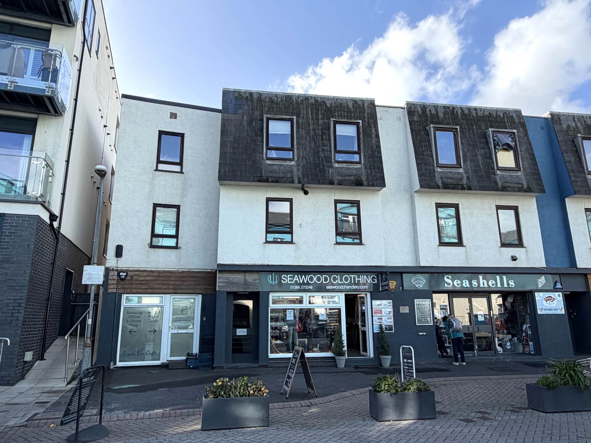 Shelly Court, Pierhead, Image 1