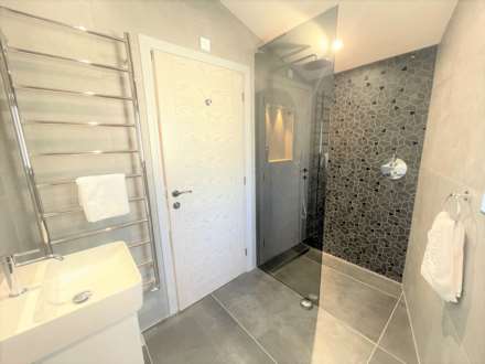 St Johns Road, Exmouth, Image 10