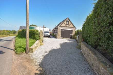 ROUNDY LANE, Booth Green, Adlington, Image 7