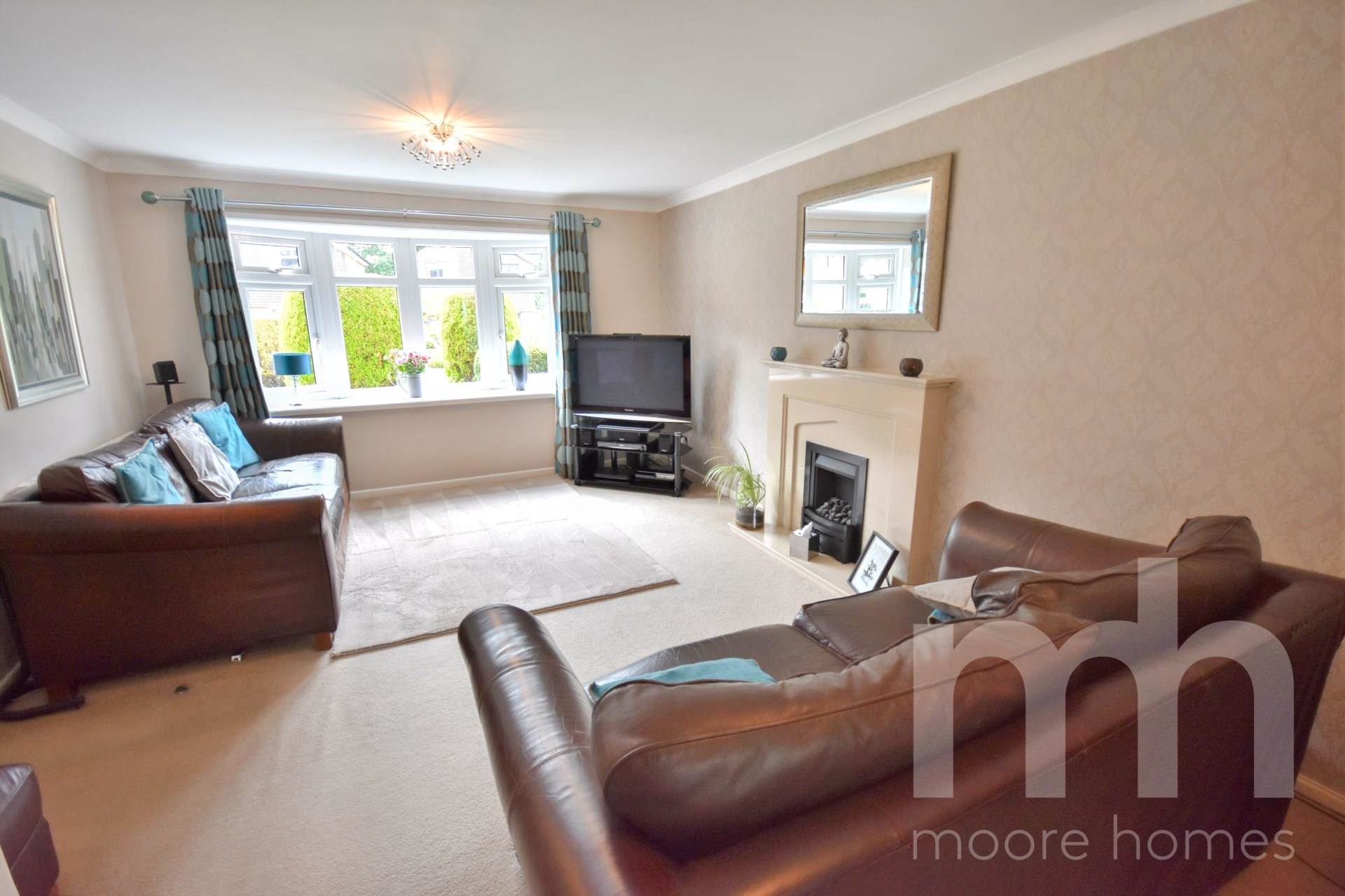 KNOLE AVENUE, Poynton, SK12 1XN, Image 3