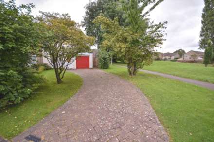 HUXTON GREEN, Hazel Grove, Image 2