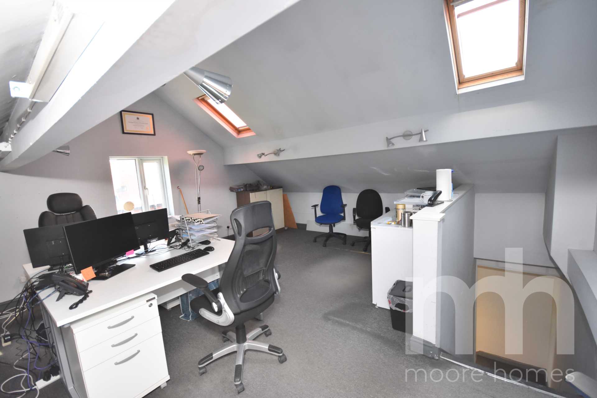 FIRST FLOOR OFFICES, LONDON ROAD NORTH, Poynton, SK12 1QZ, Image 4