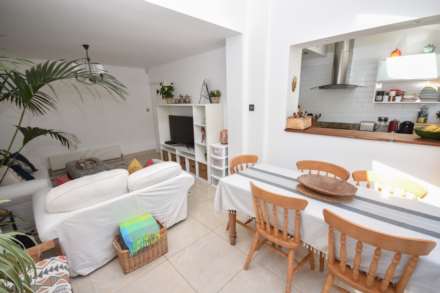 DICKENS LANE, Poynton, Image 9