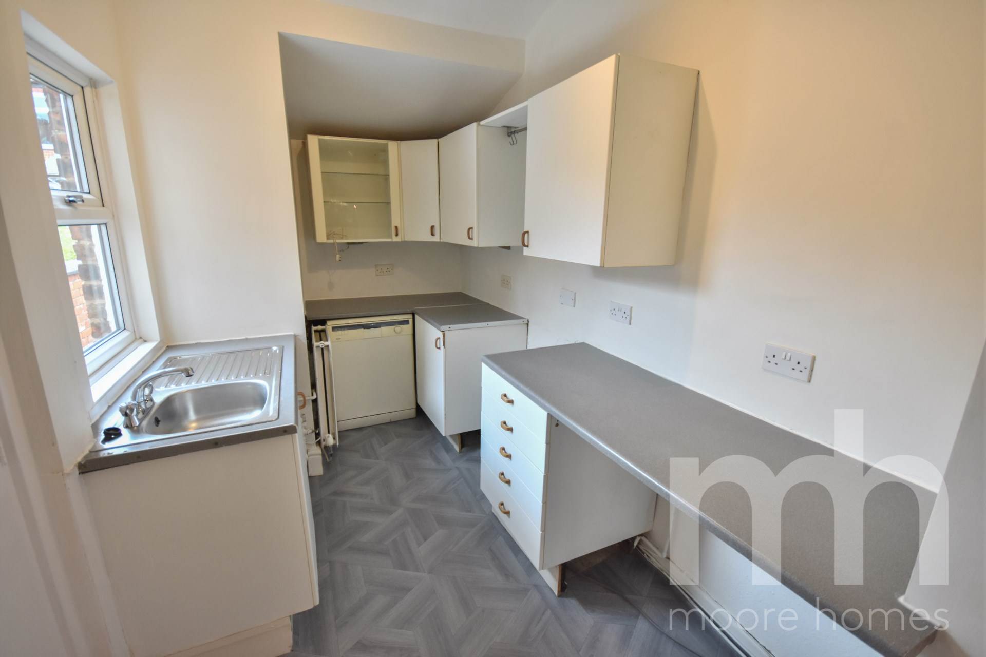 LOWFIELD ROAD, Shaw Heath, SK3 8JR, Image 6