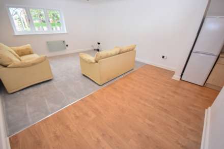 LONDON ROAD SOUTH, Poynton, Image 2