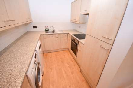 LONDON ROAD SOUTH, Poynton, Image 5