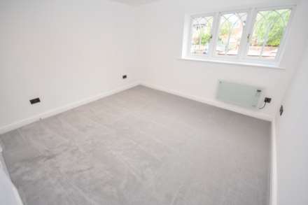 LONDON ROAD SOUTH, Poynton, Image 6