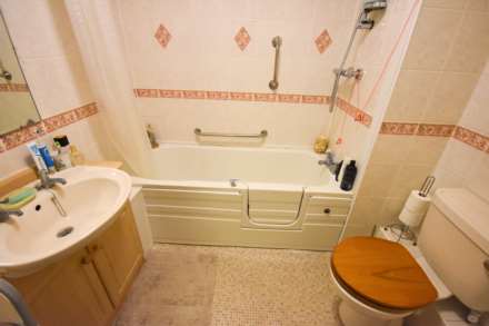 HOLLAND COURT, WILLOW CLOSE, Poynton, SK12 1PL, Image 8