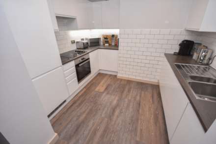 WOODVIEW, FIRST AVENUE, Poynton, SK12 1BF, Image 5