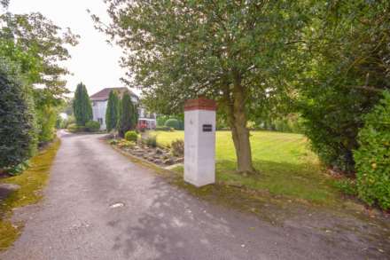 SOUTH PARK DRIVE, Poynton, SK12 1BS, Image 31