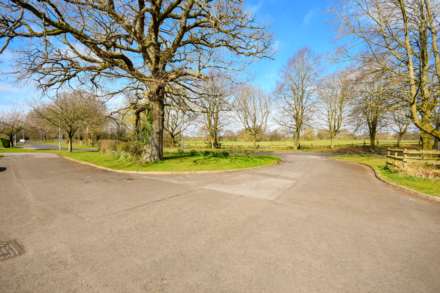 GLASTONBURY DRIVE, Poynton, SK12 1EN, Image 3