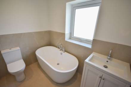 NEW BUILD on SHRIGLEY ROAD NORTH, Poynton, SK12 1TE, Image 12