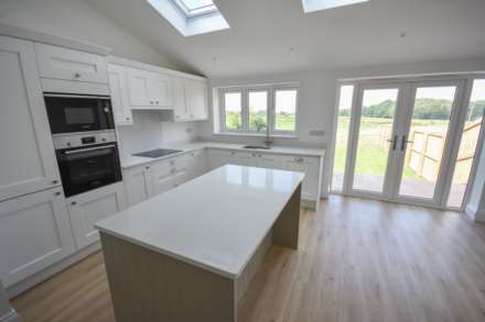 NEW BUILD on SHRIGLEY ROAD NORTH, Poynton, SK12 1TE, Image 9