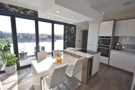 SOVEREIGN HOUSE, QUEENSWAY, Poynton, SK12 1JG, Image 5