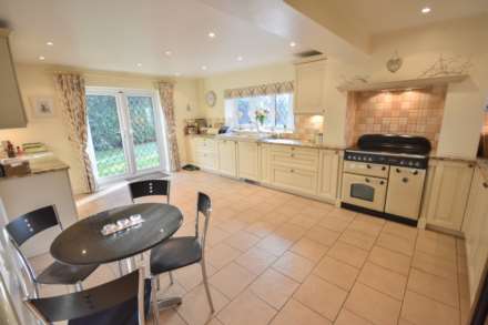 SOUTH PARK DRIVE, Poynton, SK12 1BN, Image 9