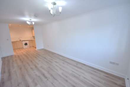 LONDON ROAD SOUTH, Poynton, SK12 1LA, Image 4