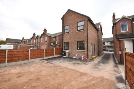 2 Bedroom Apartment, PARK LANE, Poynton, SK12 1RD