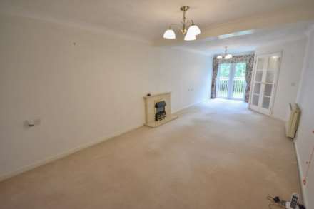 HOLLAND COURT, WILLOW CLOSE, Poynton, SK12 1PL, Image 3
