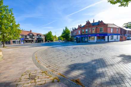 LONDON ROAD NORTH, Poynton, SK12 1QZ, Image 3