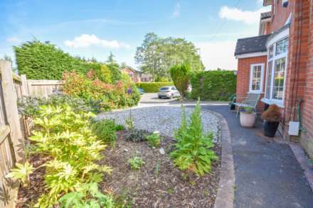 DUNLIN CLOSE, Poynton, SK12 1JS, Image 2