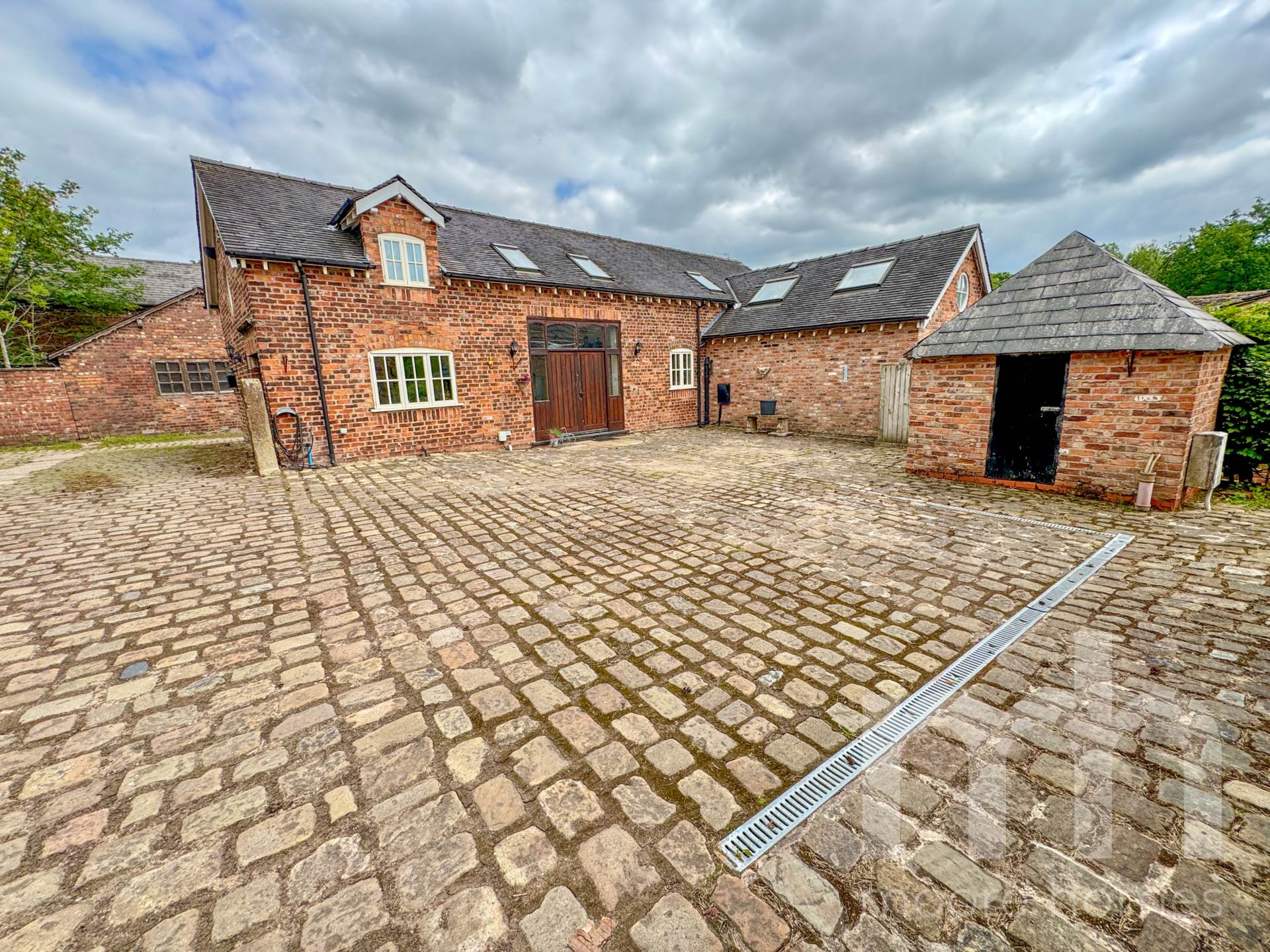OLD HALL LANE, Woodford SK7 1RN, Image 30