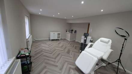 FIRST FLOOR OFFICE, PARK LANE, Poynton, SK12 1RH, Image 2