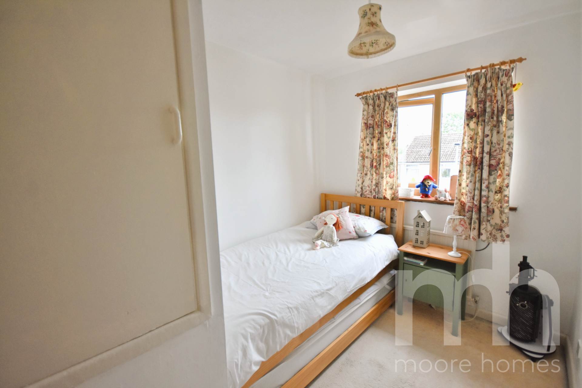 GREBE CLOSE, Poynton, Image 15
