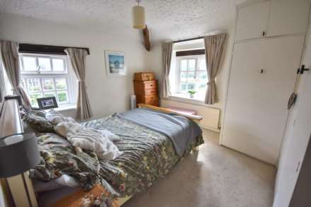 MIDDLEWOOD ROAD, Poynton, SK12 1TS, Image 12