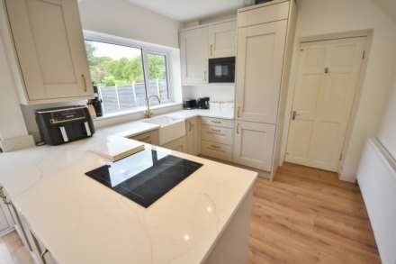 DEVA CLOSE, Poynton, SK12 1HH, Image 2