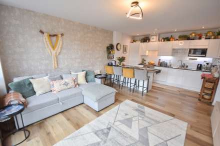 WOODVIEW, FIRST AVENUE, Poynton, SK12 1BF, Image 4