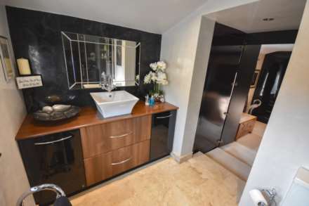 BROOKLEDGE LANE, Adlington, SK10 4JU, Image 16