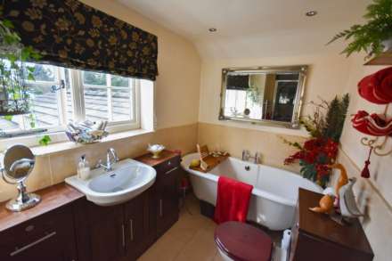 BROOKLEDGE LANE, Adlington, SK10 4JU, Image 24