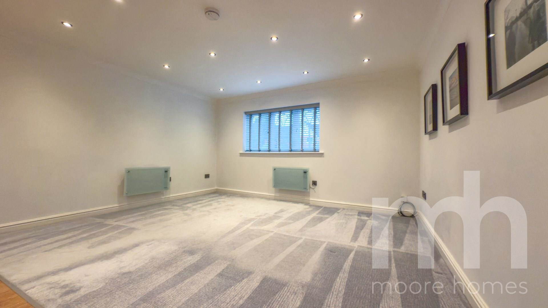 LONDON ROAD SOUTH, Poynton, SK12 1LA, Image 3