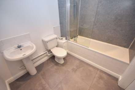 LONDON ROAD SOUTH, Poynton, SK12 1LA, Image 10