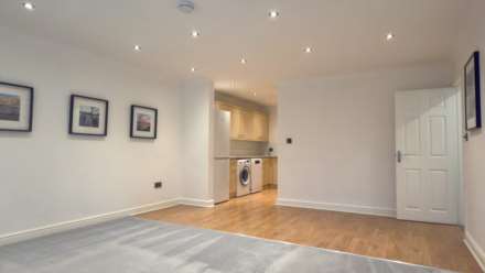 LONDON ROAD SOUTH, Poynton, SK12 1LA, Image 4