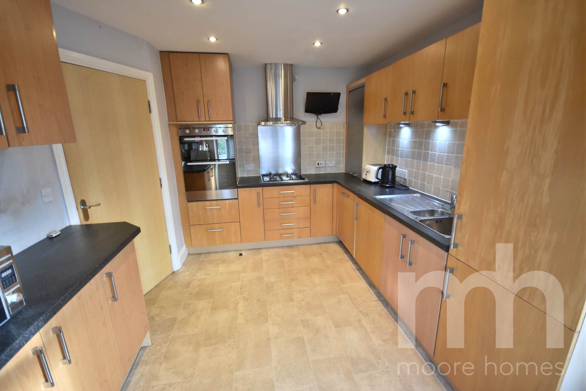 BROOKSIDE AVENUE, Poynton, Image 4