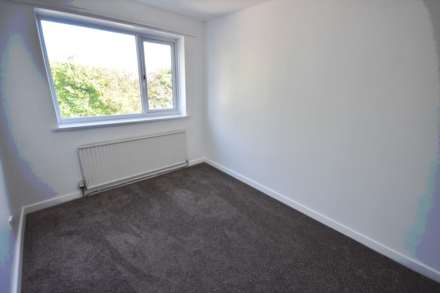 Mallard Crescent, Poynton, Image 11