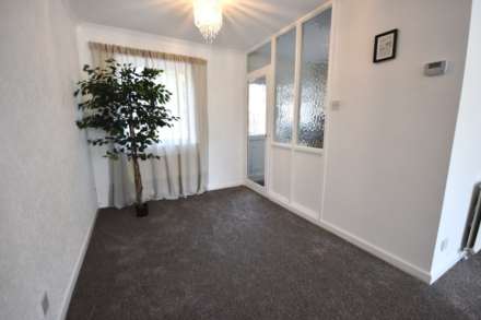 Mallard Crescent, Poynton, Image 6