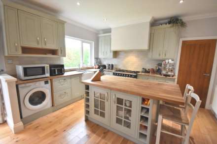 HOLLY ROAD, High Lane, SK6 8HW, Image 9