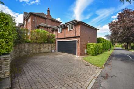 BROADWALK, Prestbury, SK10 4BR, Image 2