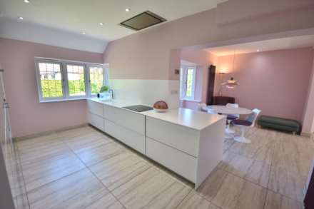 BROADWALK, Prestbury, SK10 4BR, Image 8