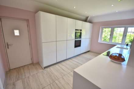 BROADWALK, Prestbury, SK10 4BR, Image 9